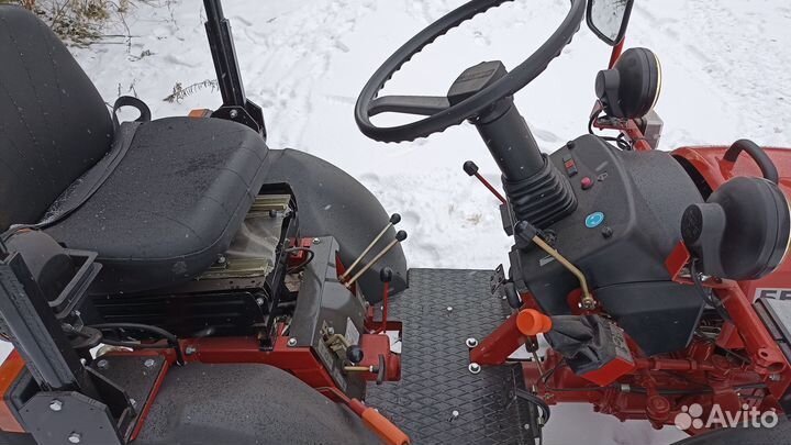 Мини-трактор МТЗ (Беларус) 152, 2024