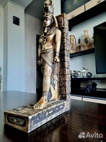 Статуэтка фигура Египетского фараона