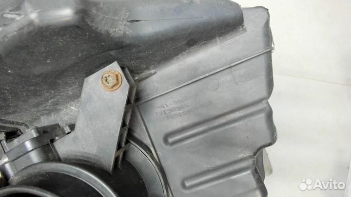 Корпус воздушного фильтра Ford C-Max 2010, 2011