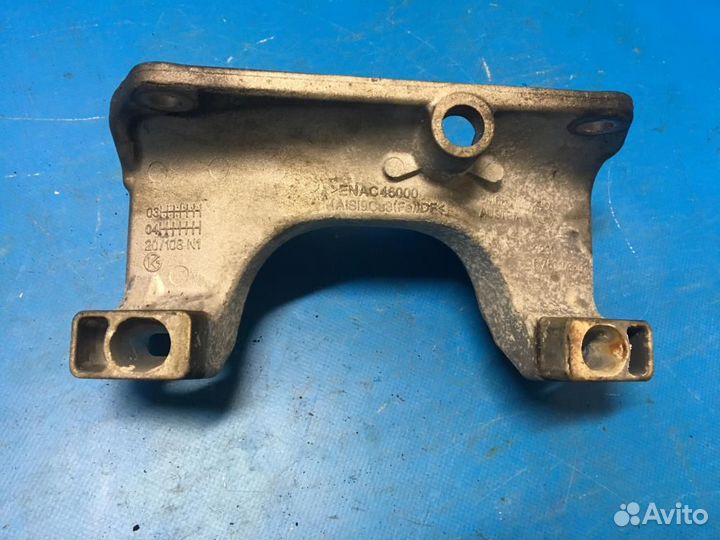 Кронштейн кпп BMW 5-серия E60/E61