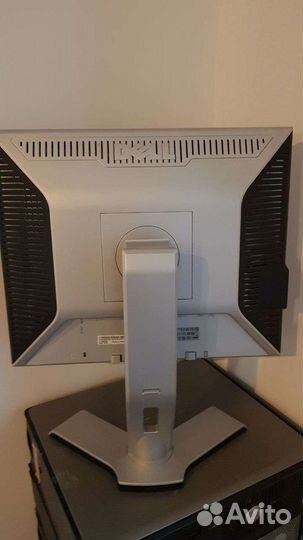 Монитор dell 20
