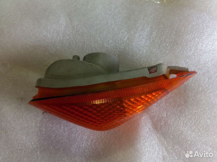 Поворотник левый передний Kawasaki ZZR 400/600-2