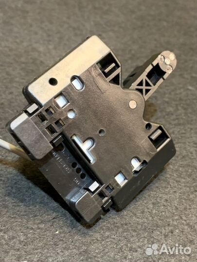 Датчик уровня топлива Skoda Yeti 1.2 cbzb 2011