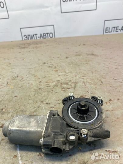 Моторчик стеклоподъемника передний левый Kia Rio 3