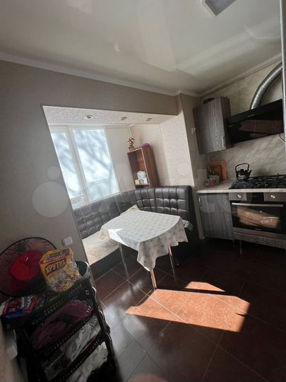 2-к. квартира, 56 м², 1/6 эт.