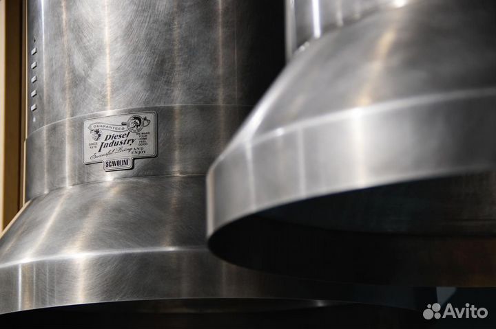 Кухня выставочный образец. Италия