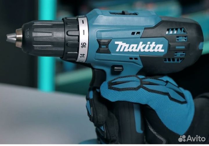 Аккумуляторная дрель-шуруповерт makita DF488dwae