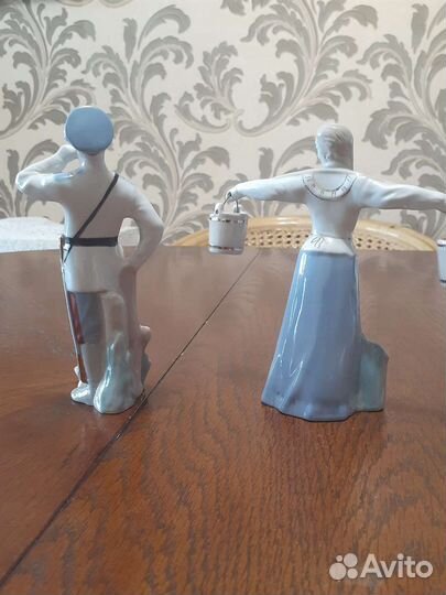 Статуэтки казачка с казаком