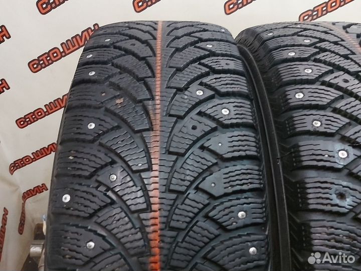 Nokian Tyres Hakkapeliitta 4 215/65 R16 102T