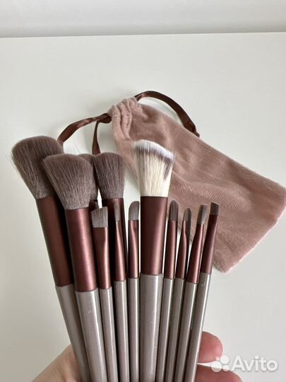 Кисти для макияжа профессиональные в чехле 13 штук