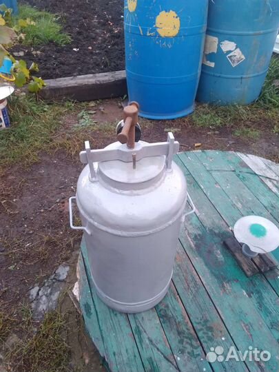 Автоклав для тушенки.рыбных консервов