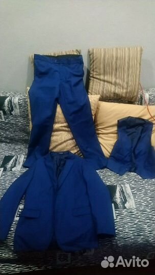 Костюм тройка