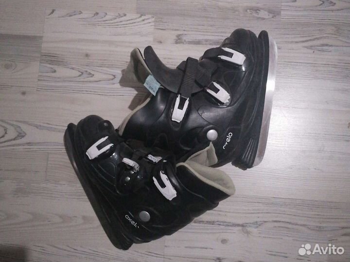 Детские хоккейные коньки