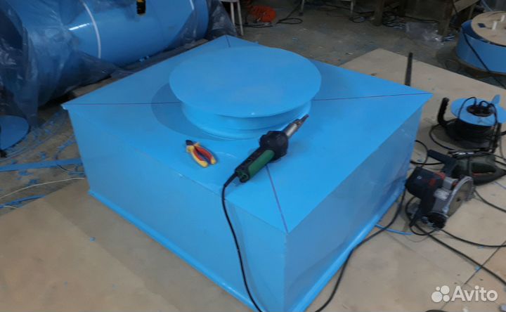 Емкость для рыбы и раков