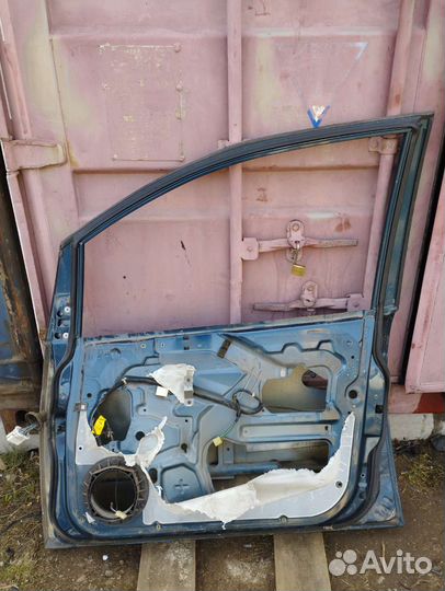 Переядняя правая дверь Chevrolet Rezzo