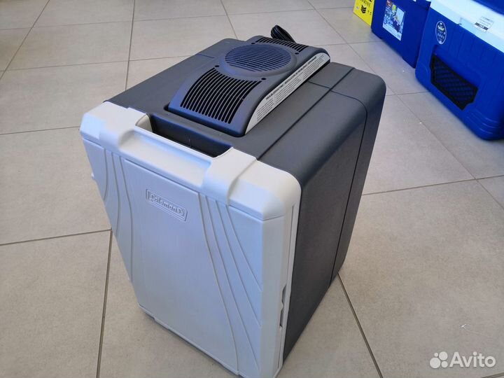 Холодильник автомобильный Coleman 40 Quart Powerch