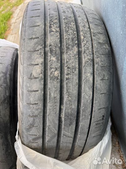 Yokohama Advan Sport V105 245/40 R19