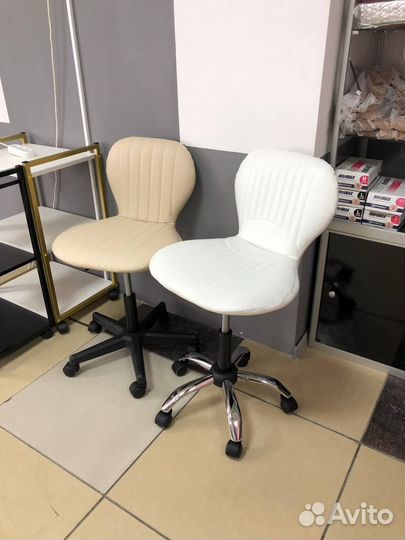 Стул мастера и клиента