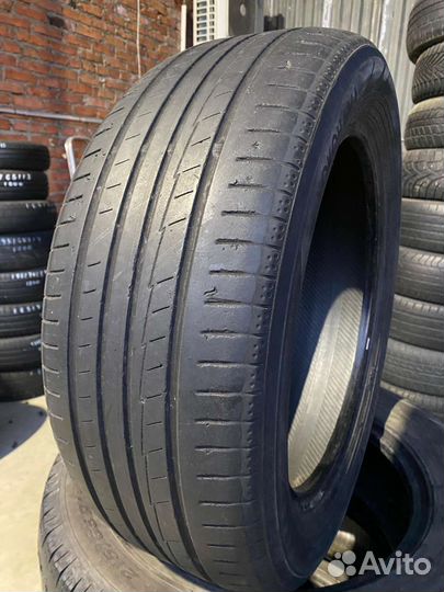 Yokohama BluEarth AE50 215/55 R17 94W