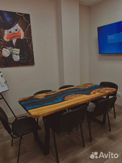 Стол обеденный