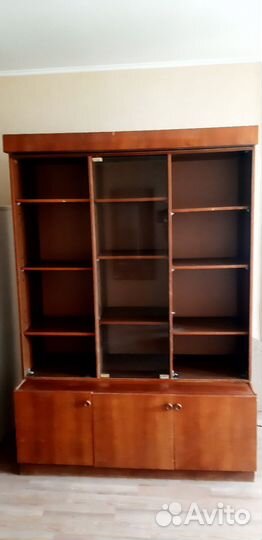 Стеллаж деревянный для книг