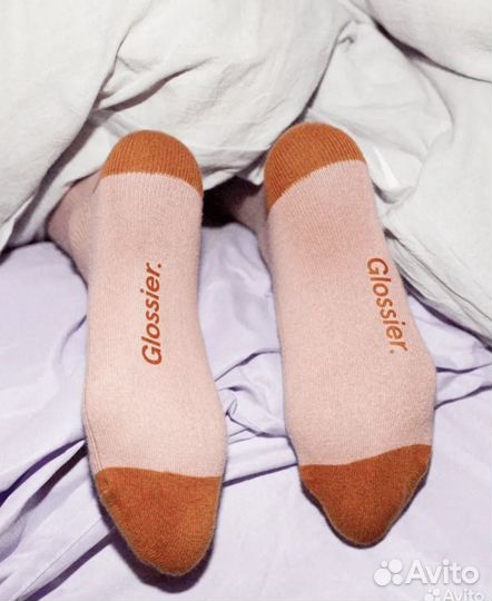 Glossier носочки