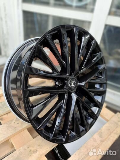 Диски на Toyota, Lexus R18 5x114 чёрный глянец