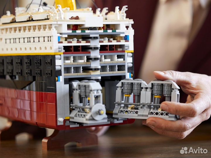 Конструктор «Титаник» lego 10294 (8998)