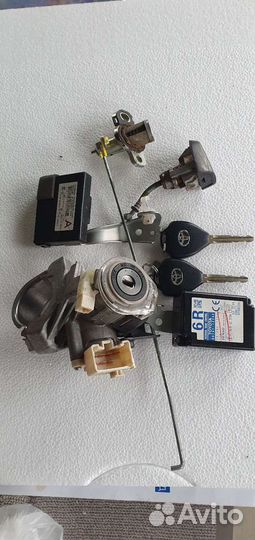 Замок зажигания Тойота Королла е150