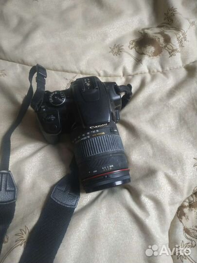 Зеркальный фотоаппарат Canon EOS 400D