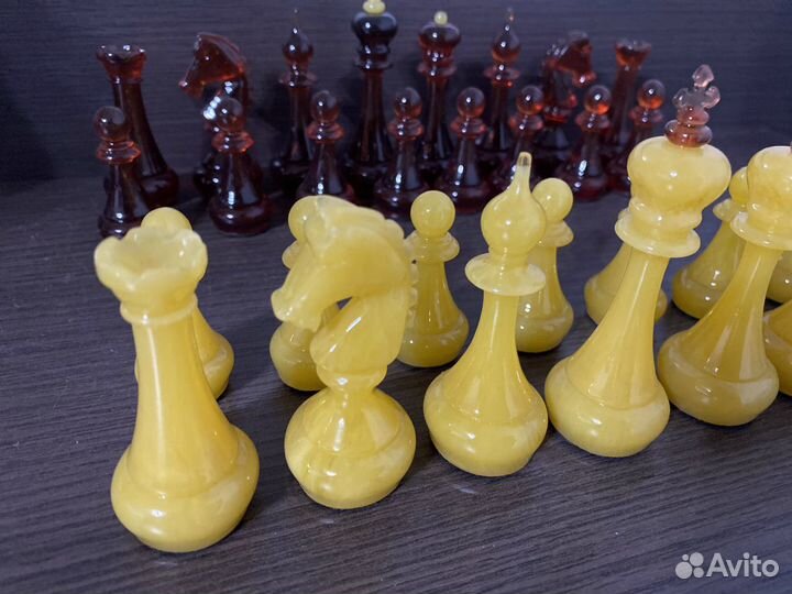 Янтарные шахматы. Шахматные Фигуры 