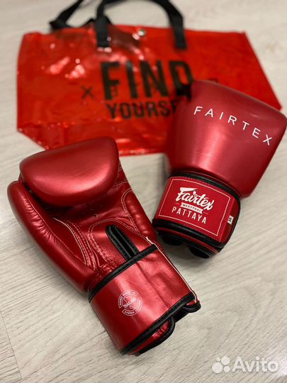 Боксерские перчатки Fairtex