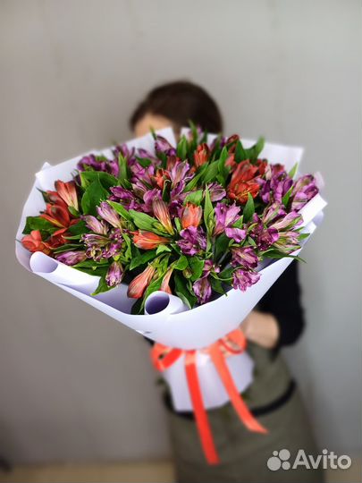 Букет из альстромерий