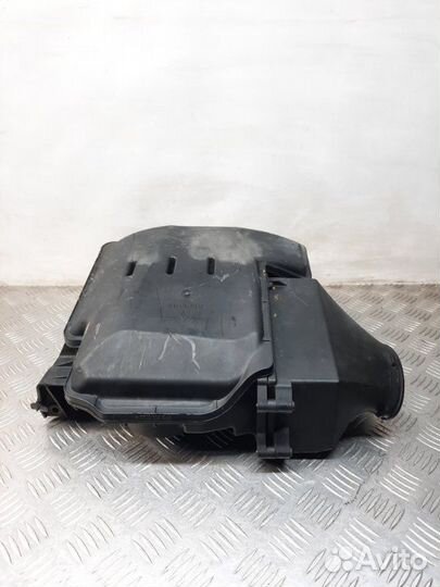 Корпус воздушного фильтра Renault Clio хэтчбэк 3