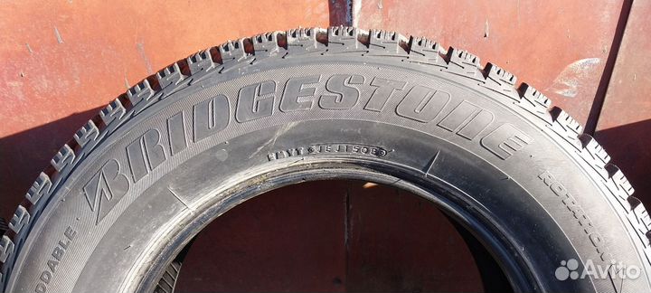 Bridgestone Ice Cruiser 5000 205/70 R15 96T