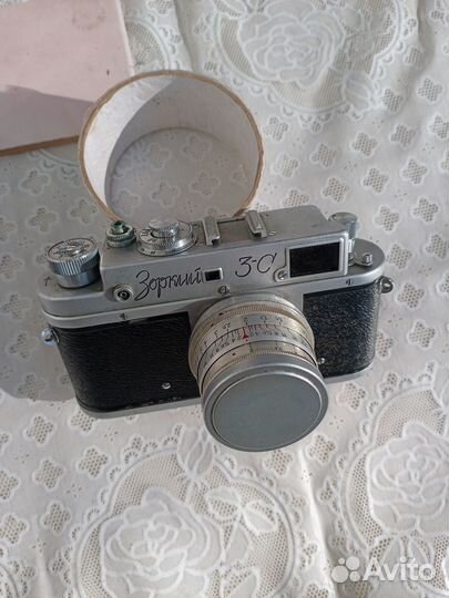 Пленочный фотоаппарат времён СССР