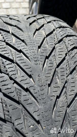 Nokian Tyres Hakkapeliitta R3 SUV 275/45 R21