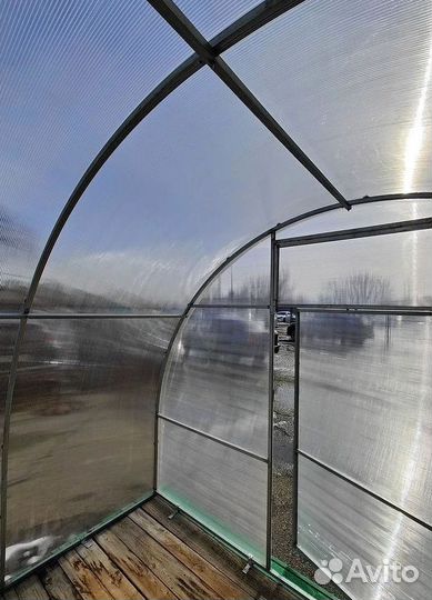 Теплица с поликарбонатом от производителя