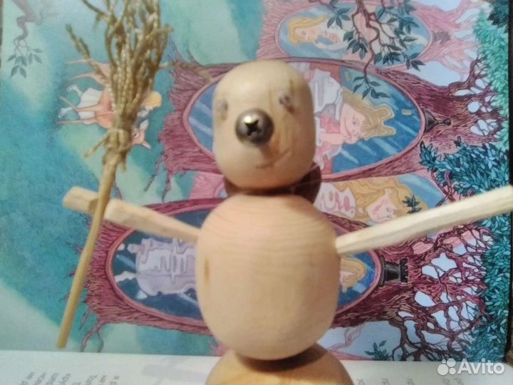 Снеговики из дерева