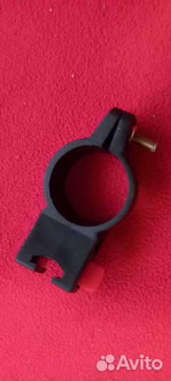 Держатель на руль кронштейн пластик