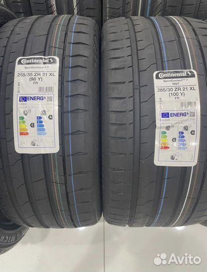 Continental ContiSportContact 7 255/35 R21 и 285/30 R21 100Y