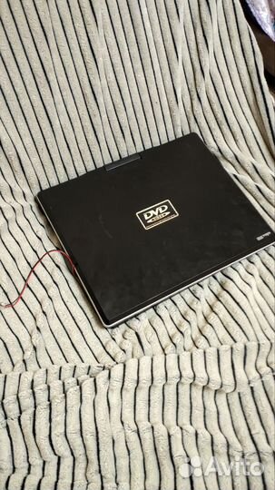 Портативный видеопроигрыватель