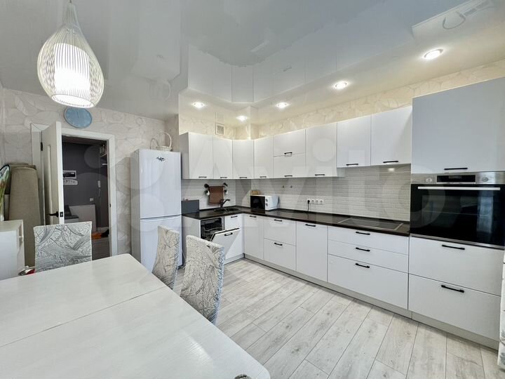 2-к. квартира, 65 м², 9/18 эт.