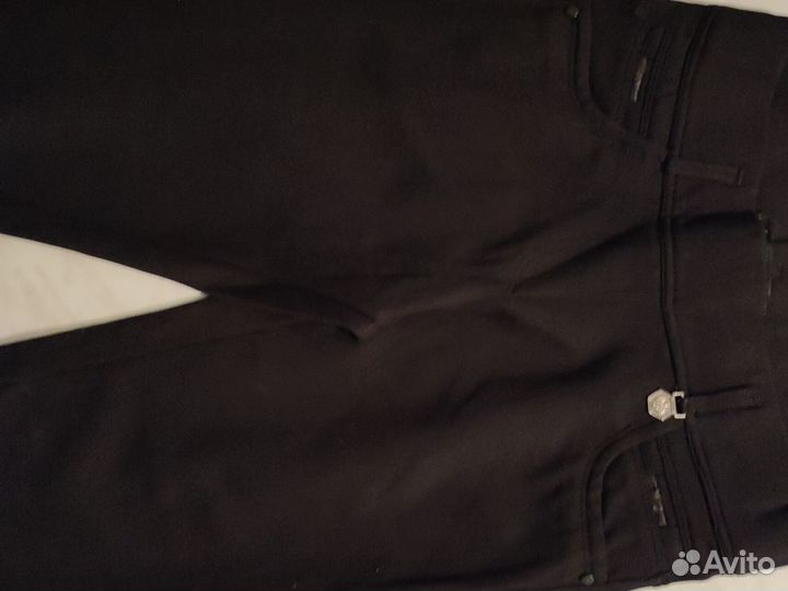 Джинсовые брюки,и много других вещей