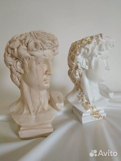 Статуэтки, бюсты, кашпо для интерьера