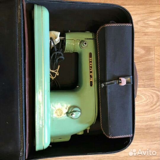 Швейная машина Волга