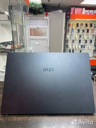 Ноутбук MSI Modern B11MOU