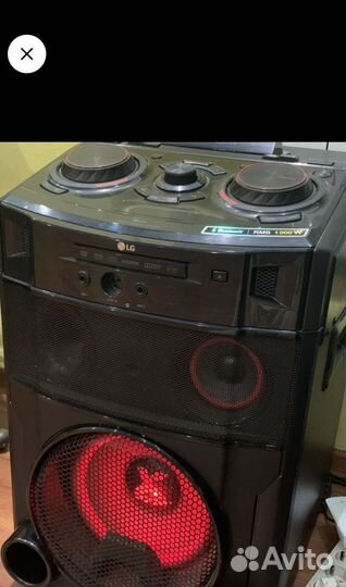 Акустическая система с bluetooth колонка X-boom