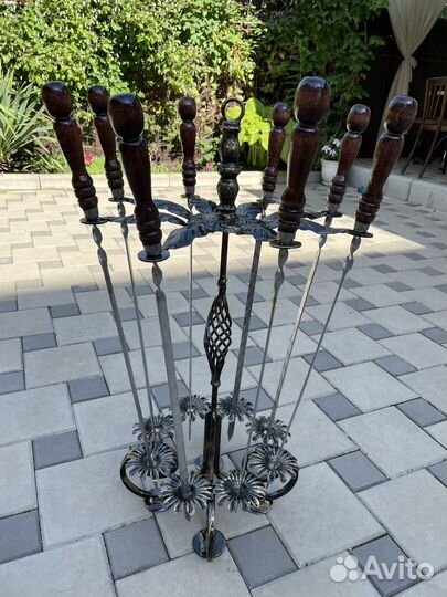 Кованная подставка для шампуров