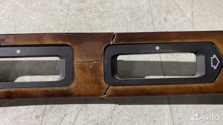 Деревянные вставки в торпедо Mercedes Benz W140